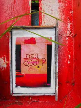W deu quoi rouge